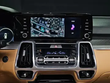 2023 Kia Sorento с пробегом 90 295 км