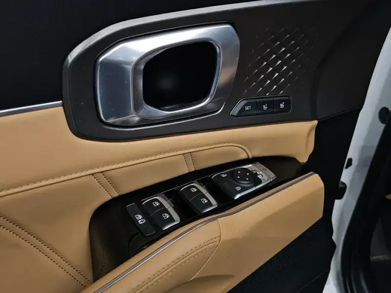2023 Kia Sorento с пробегом 90 295 км