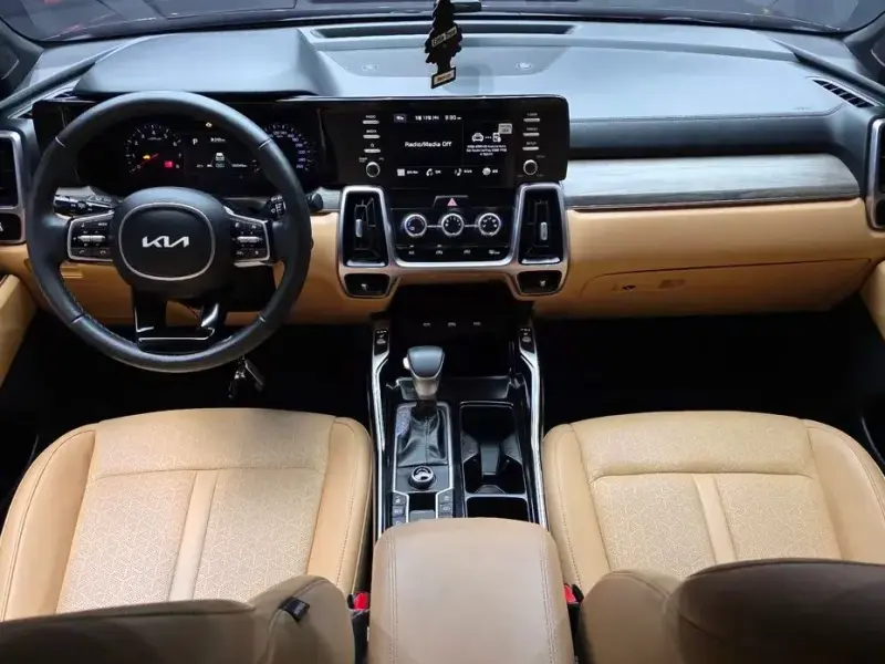 2022 Kia Sorento с пробегом 102 543 км