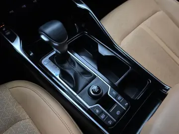 2022 Kia Sorento с пробегом 102 543 км