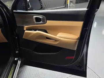 2022 Kia Sorento с пробегом 102 543 км