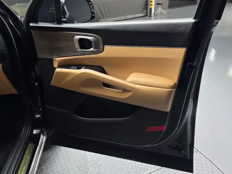 2022 Kia Sorento с пробегом 102 543 км