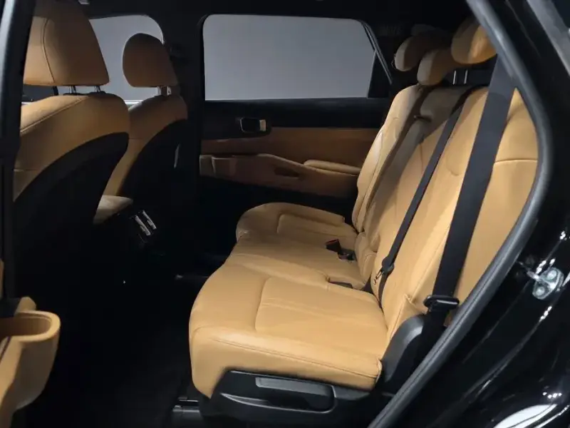 2022 Kia Sorento с пробегом 102 543 км