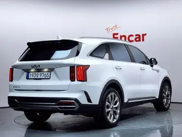 2023 Kia Sorento с пробегом 46 037 км