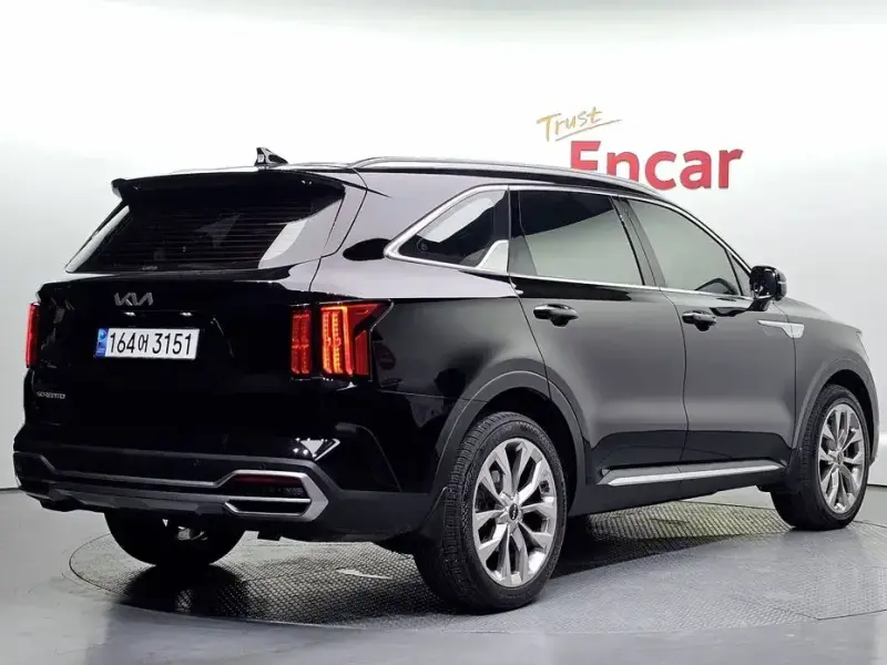 2023 Kia Sorento с пробегом 52 678 км