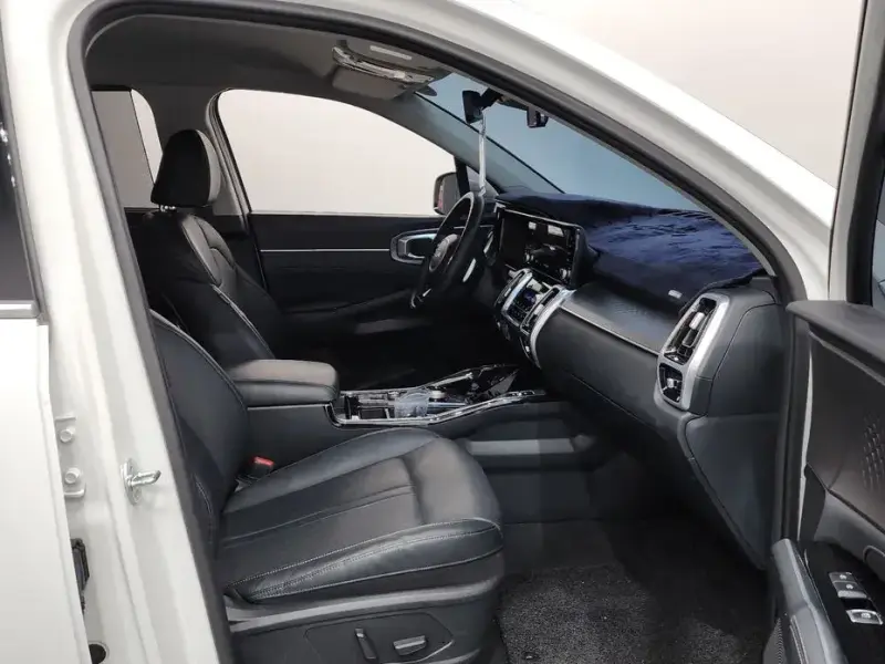 2023 Kia Sorento с пробегом 46 037 км