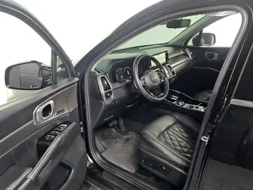 2023 Kia Sorento с пробегом 52 678 км