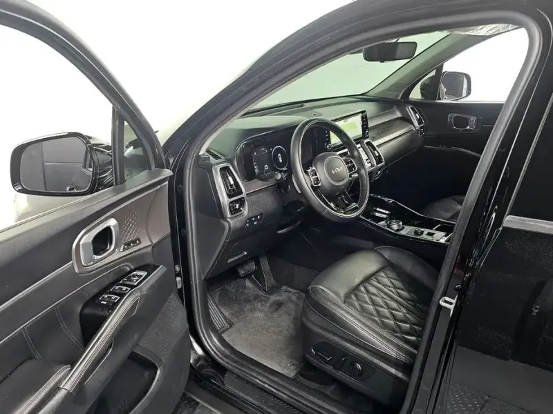 2023 Kia Sorento с пробегом 52 678 км