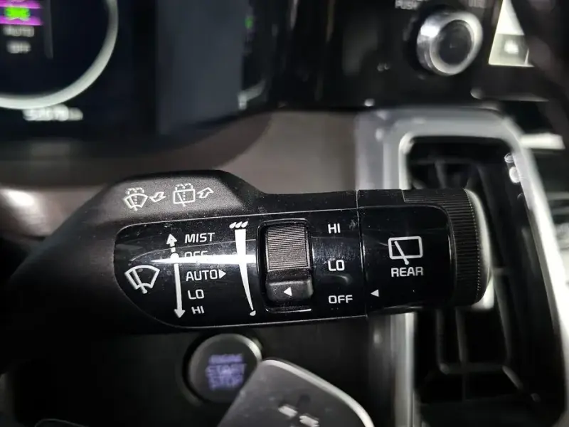2023 Kia Sorento с пробегом 52 678 км