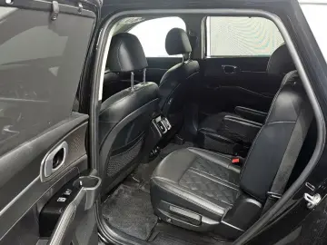 2023 Kia Sorento с пробегом 52 678 км
