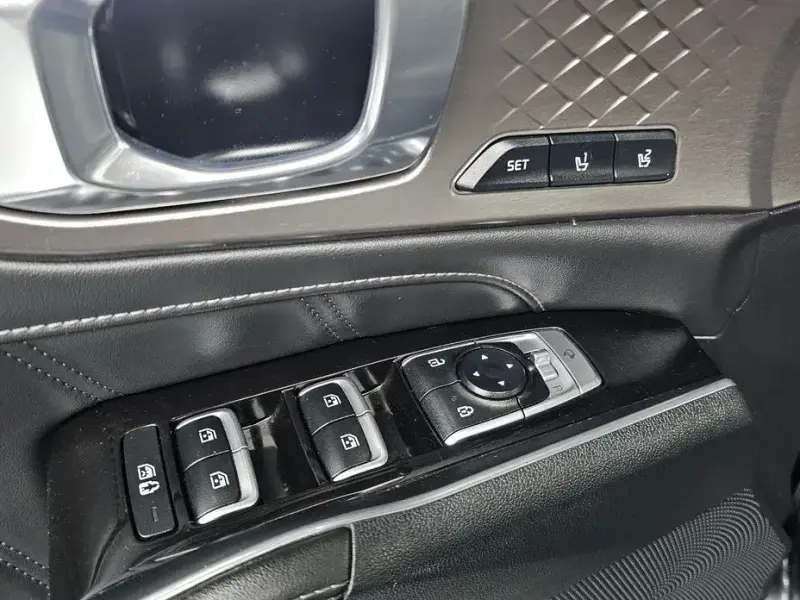 2023 Kia Sorento с пробегом 52 678 км