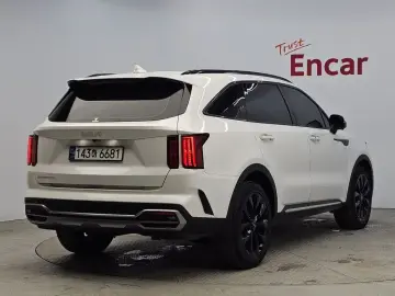 2023 Kia Sorento с пробегом 112 848 км