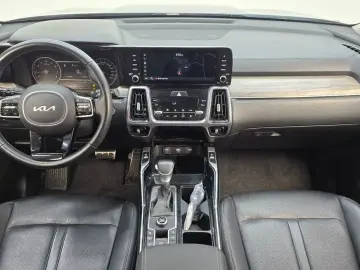2022 Kia Sorento с пробегом 76 796 км