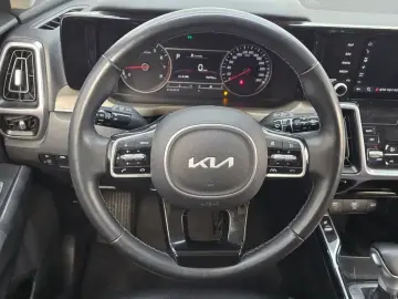 2022 Kia Sorento с пробегом 76 796 км