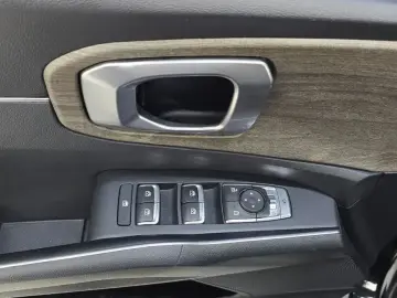 2022 Kia Sorento с пробегом 76 796 км