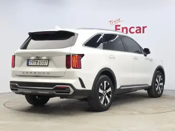 2022 Kia Sorento с пробегом 73 017 км