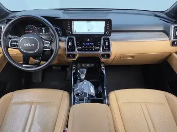 2022 Kia Sorento с пробегом 73 017 км