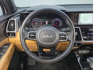 2022 Kia Sorento с пробегом 73 017 км