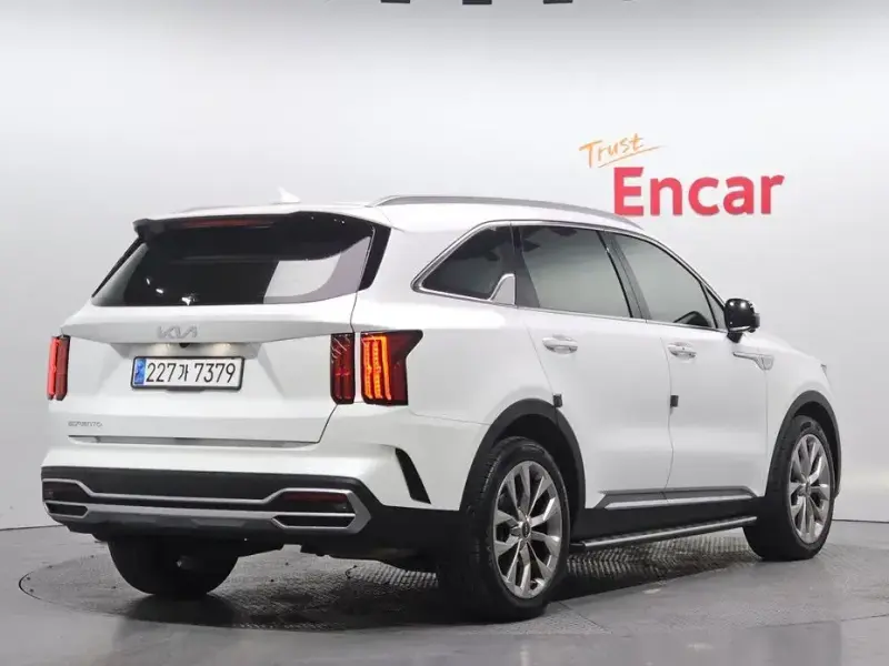 2023 Kia Sorento с пробегом 45 694 км
