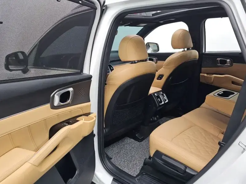 2023 Kia Sorento с пробегом 45 694 км