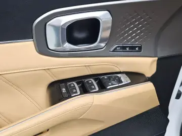 2023 Kia Sorento с пробегом 45 694 км