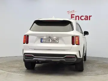 2023 Kia Sorento с пробегом 45 630 км