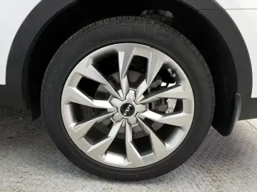 2023 Kia Sorento с пробегом 45 630 км