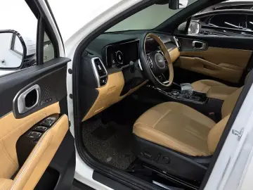 2023 Kia Sorento с пробегом 45 630 км