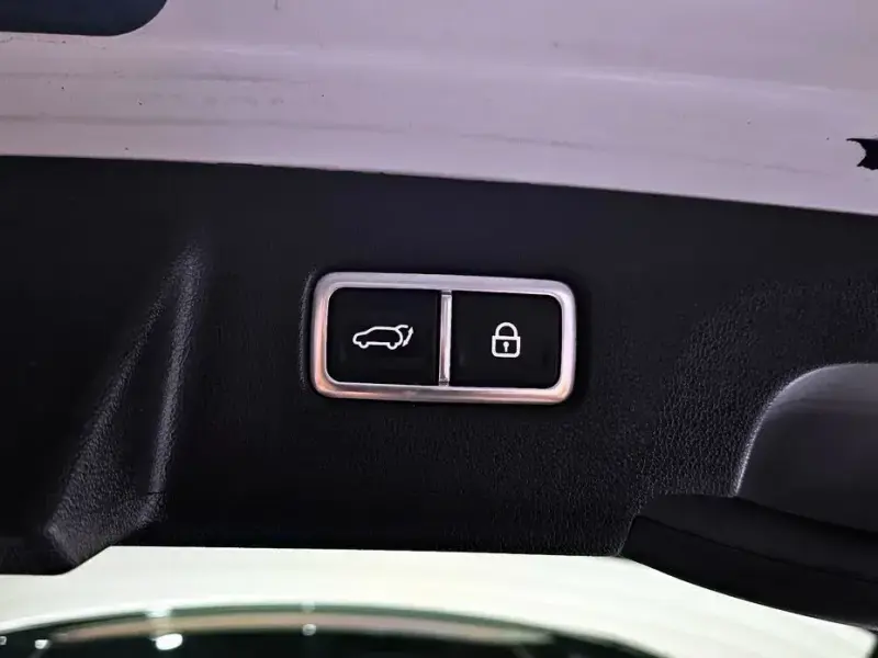 2022 Kia Sorento с пробегом 86 876 км