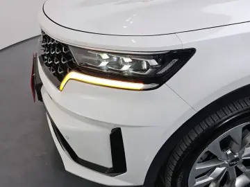 2022 Kia Sorento с пробегом 86 876 км