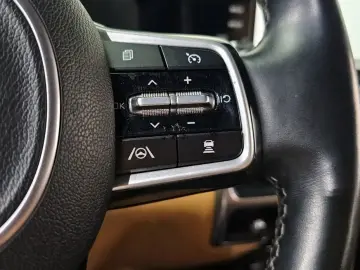 2022 Kia Sorento с пробегом 86 876 км