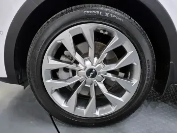 2023 Kia Sorento с пробегом 27 542 км