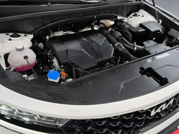 2023 Kia Sorento с пробегом 27 542 км