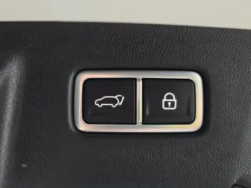 2023 Kia Sorento с пробегом 27 542 км