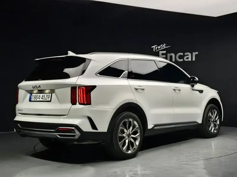 2022 Kia Sorento с пробегом 16 921 км