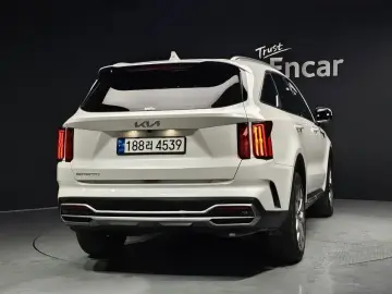 2022 Kia Sorento с пробегом 16 921 км