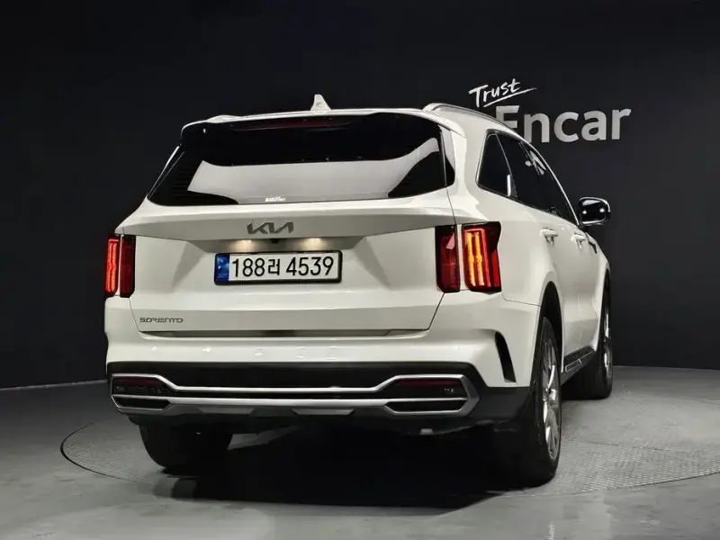 2022 Kia Sorento с пробегом 16 921 км