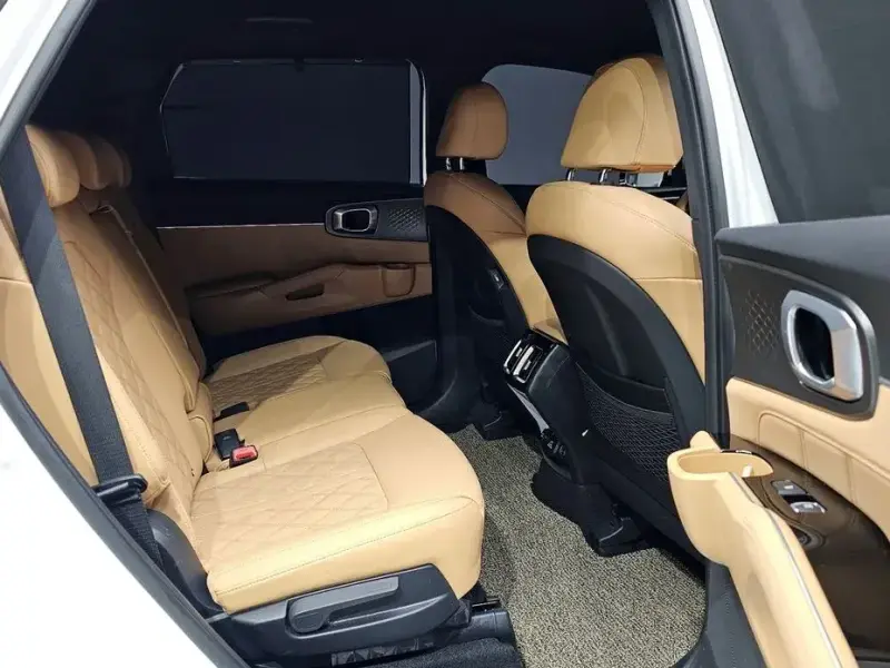 2022 Kia Sorento с пробегом 16 921 км