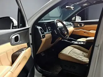 2022 Kia Sorento с пробегом 16 921 км