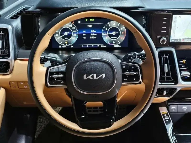 2022 Kia Sorento с пробегом 16 921 км