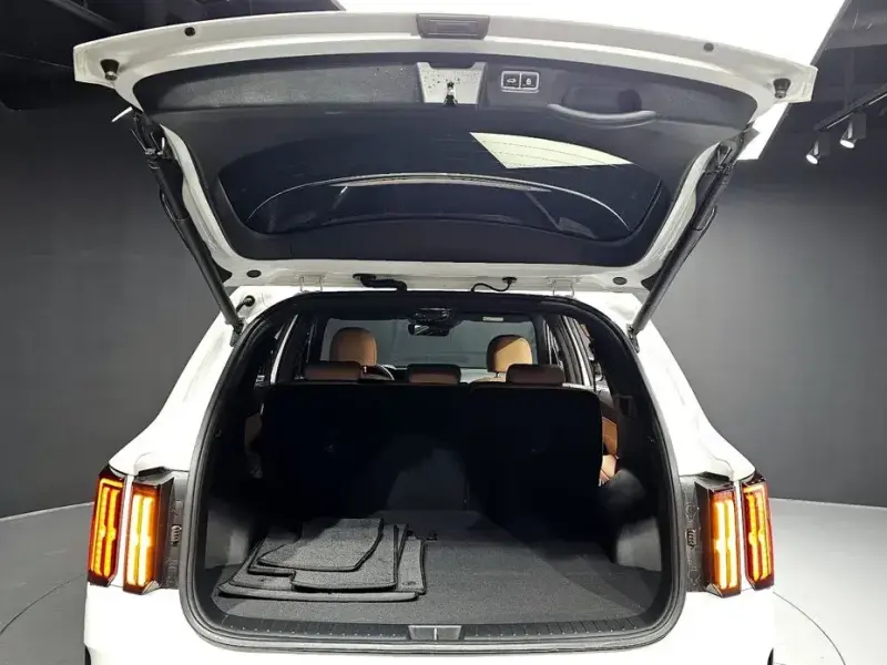 2022 Kia Sorento с пробегом 16 921 км