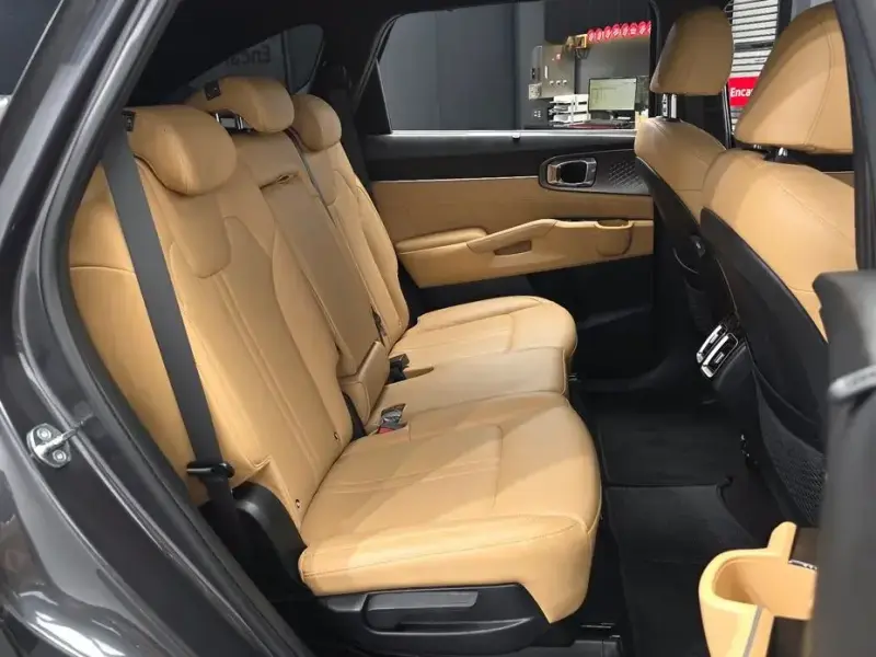 2023 Kia Sorento с пробегом 39 416 км