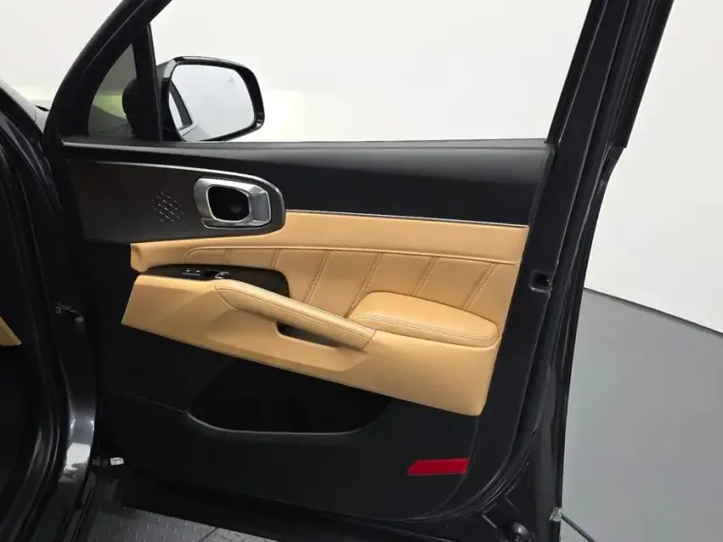 2023 Kia Sorento с пробегом 39 416 км