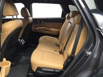 2023 Kia Sorento с пробегом 39 416 км