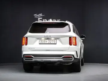 2023 Kia Sorento с пробегом 12 551 км