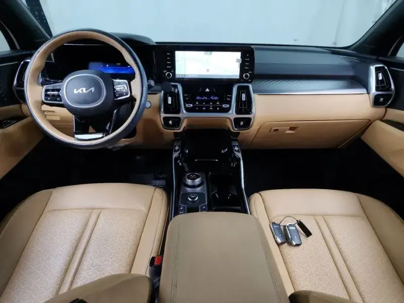 2023 Kia Sorento с пробегом 12 551 км
