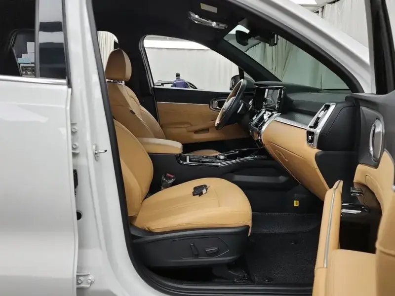2023 Kia Sorento с пробегом 12 551 км