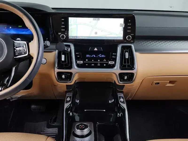 2023 Kia Sorento с пробегом 12 551 км