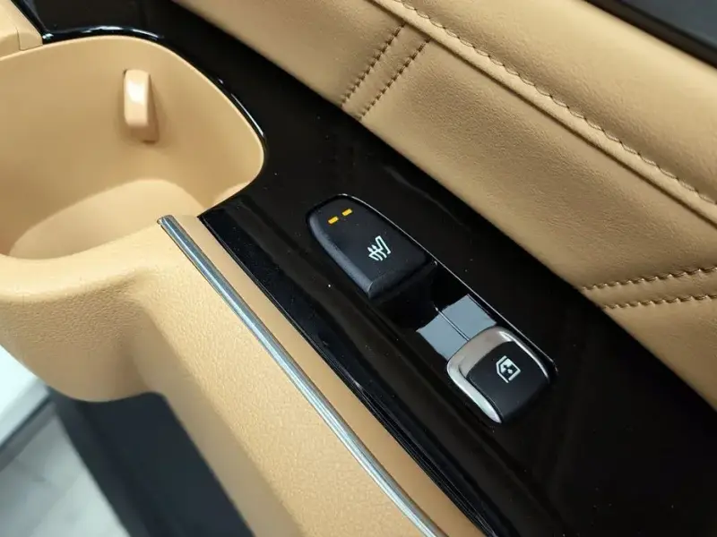 2023 Kia Sorento с пробегом 12 551 км