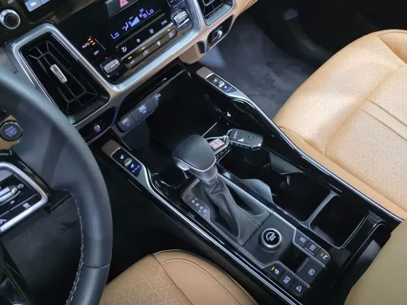 2023 Kia Sorento с пробегом 109 673 км